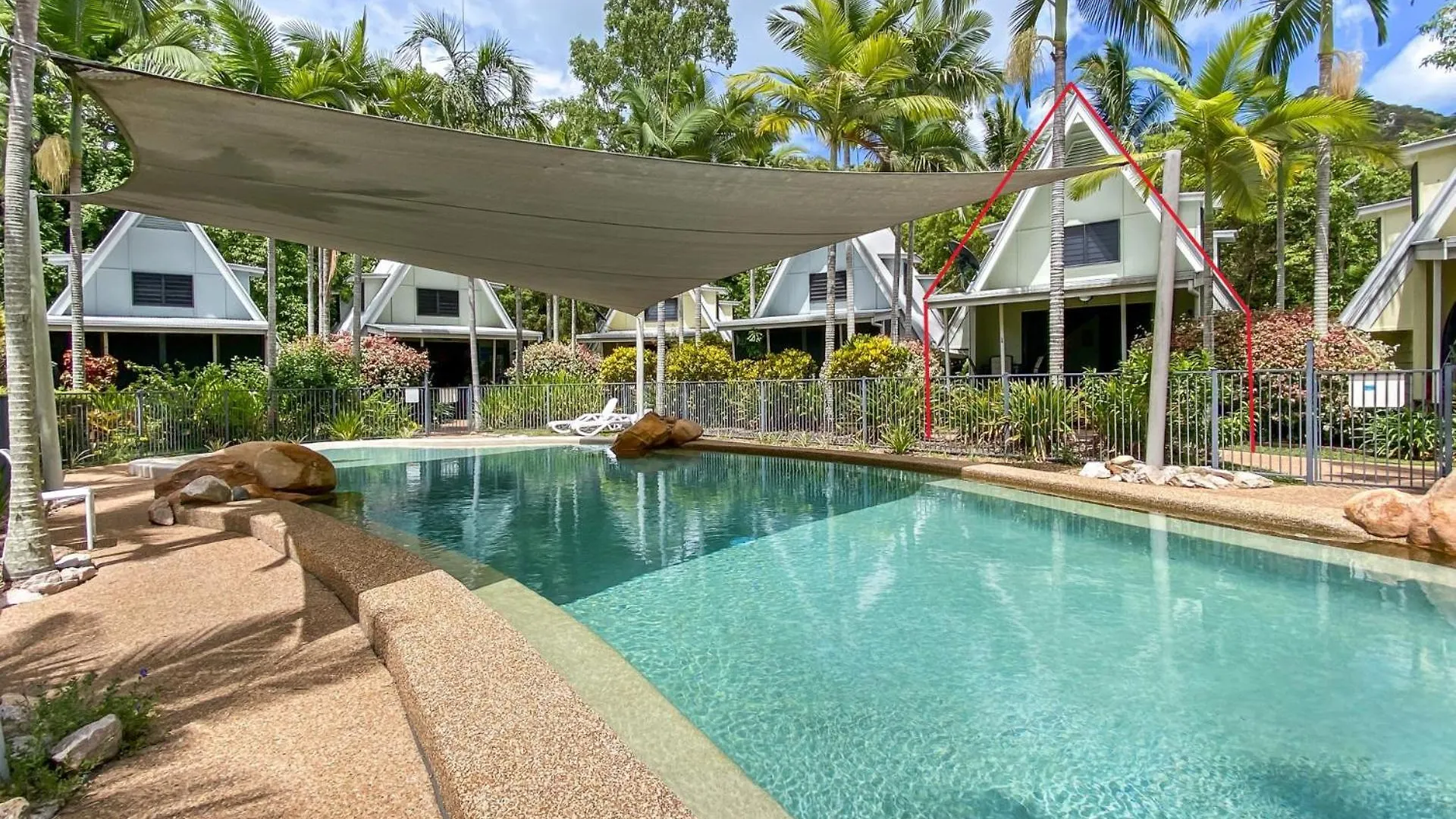 Canopy Chalet 10 Nelly Bay 0*,  Australia